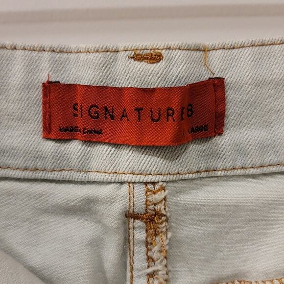 Signature 8 Light denim shorts - Picture 3 of 4